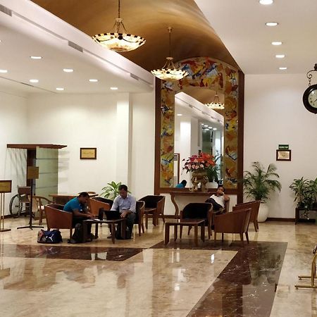 Hotel Aurora Towers Pune Exterior foto