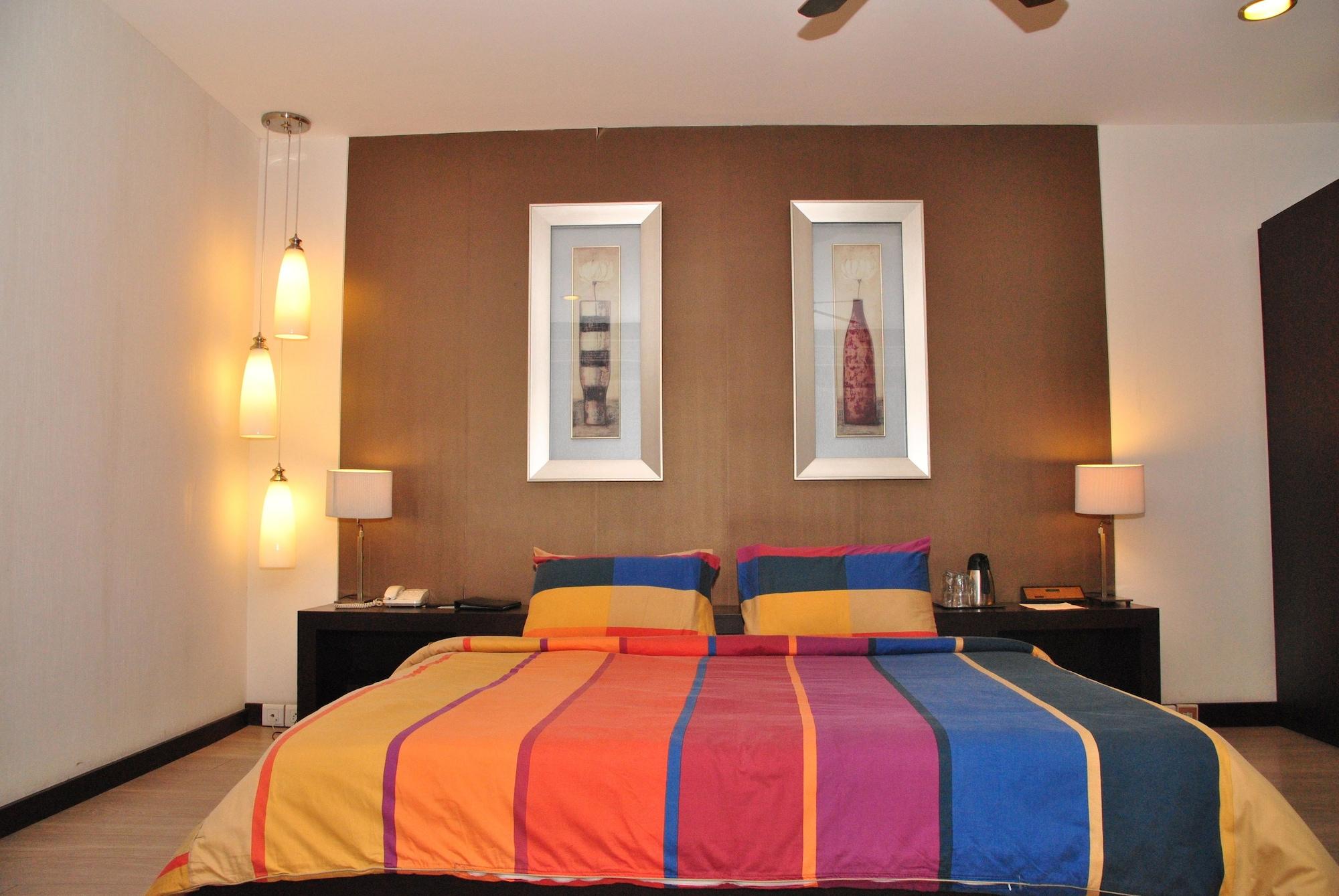 Hotel Aurora Towers Pune Exterior foto