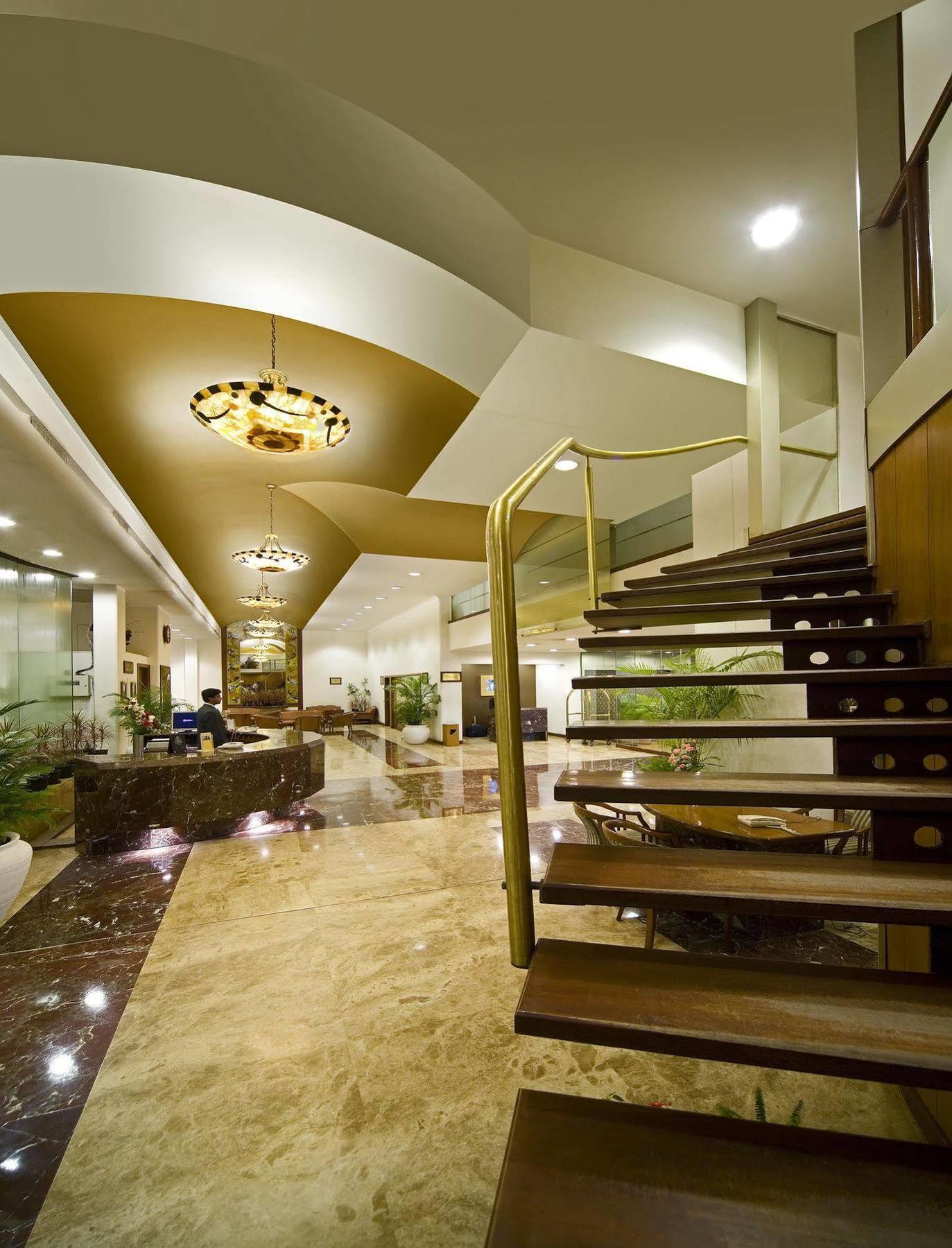 Hotel Aurora Towers Pune Exterior foto